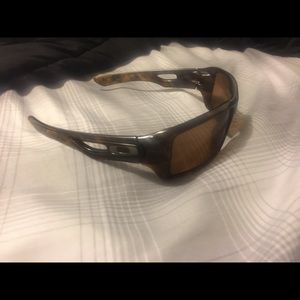 Men’s Oakley camo sunglasses
